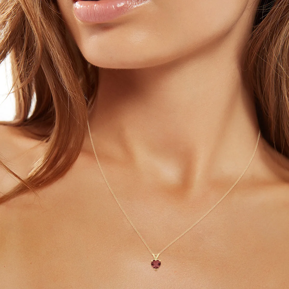 14K Yellow Gold 6Mm Heart Garnet Pendant