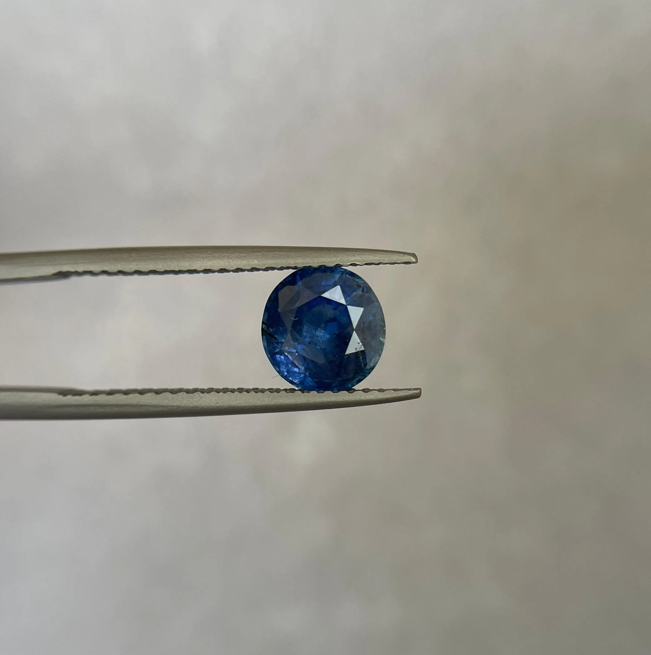 1.89 crt Blue Sapphire/ Blue Sapphire ring/ Ceylon Blue Sapphire/ Natural Blue Sapphire/ Engagement Ring/ Engagement ring