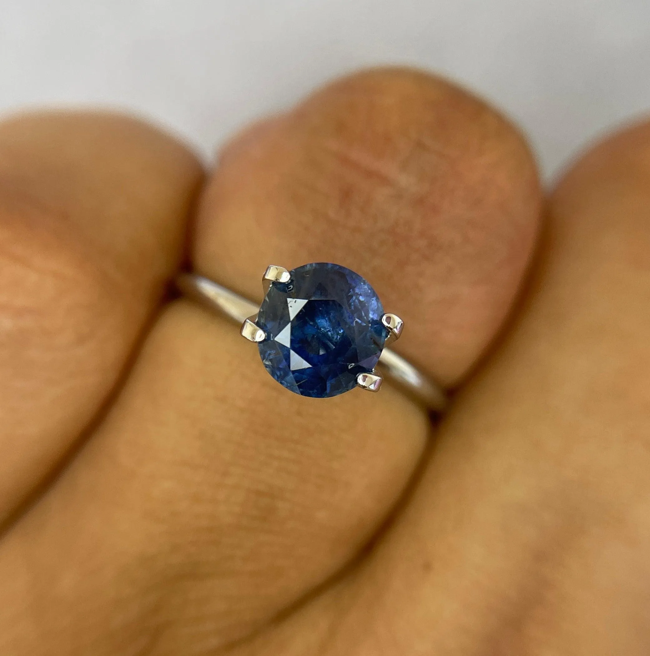 1.89 crt Blue Sapphire/ Blue Sapphire ring/ Ceylon Blue Sapphire/ Natural Blue Sapphire/ Engagement Ring/ Engagement ring