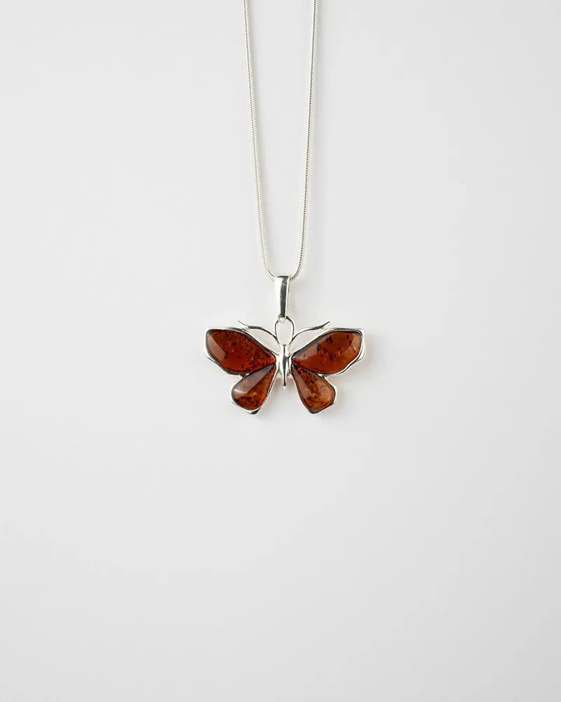 Beautiful Butterfly Pendant Necklace