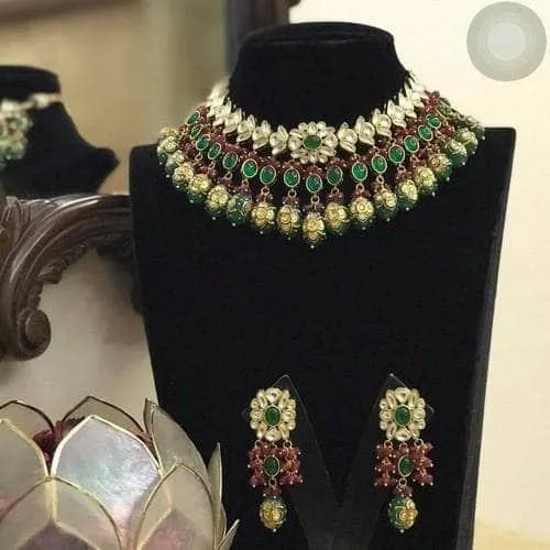 Close Flower Design Onex Necklace Set