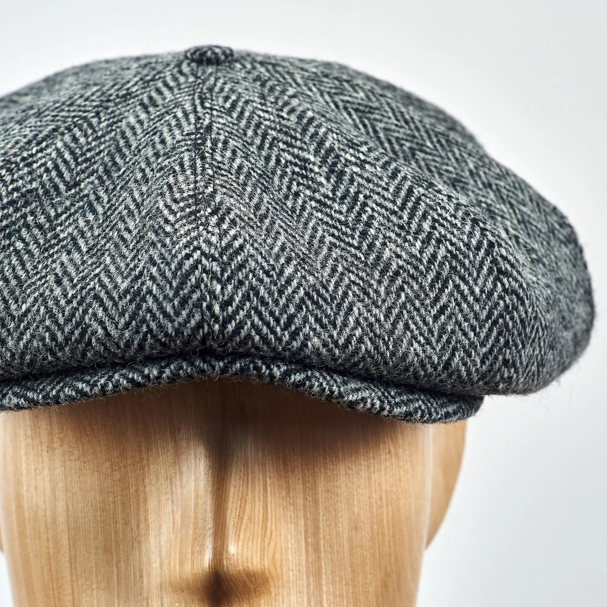 Eight Piece Herringbone Wool Newsboy Cap-Mint Green