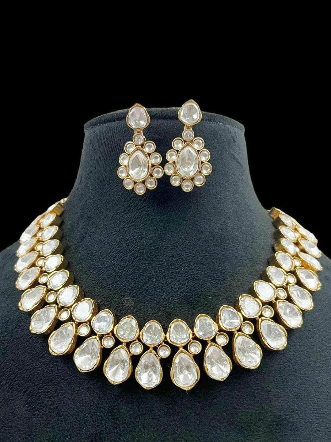 Fancy Style Peary Wear Kundan Necklace Set