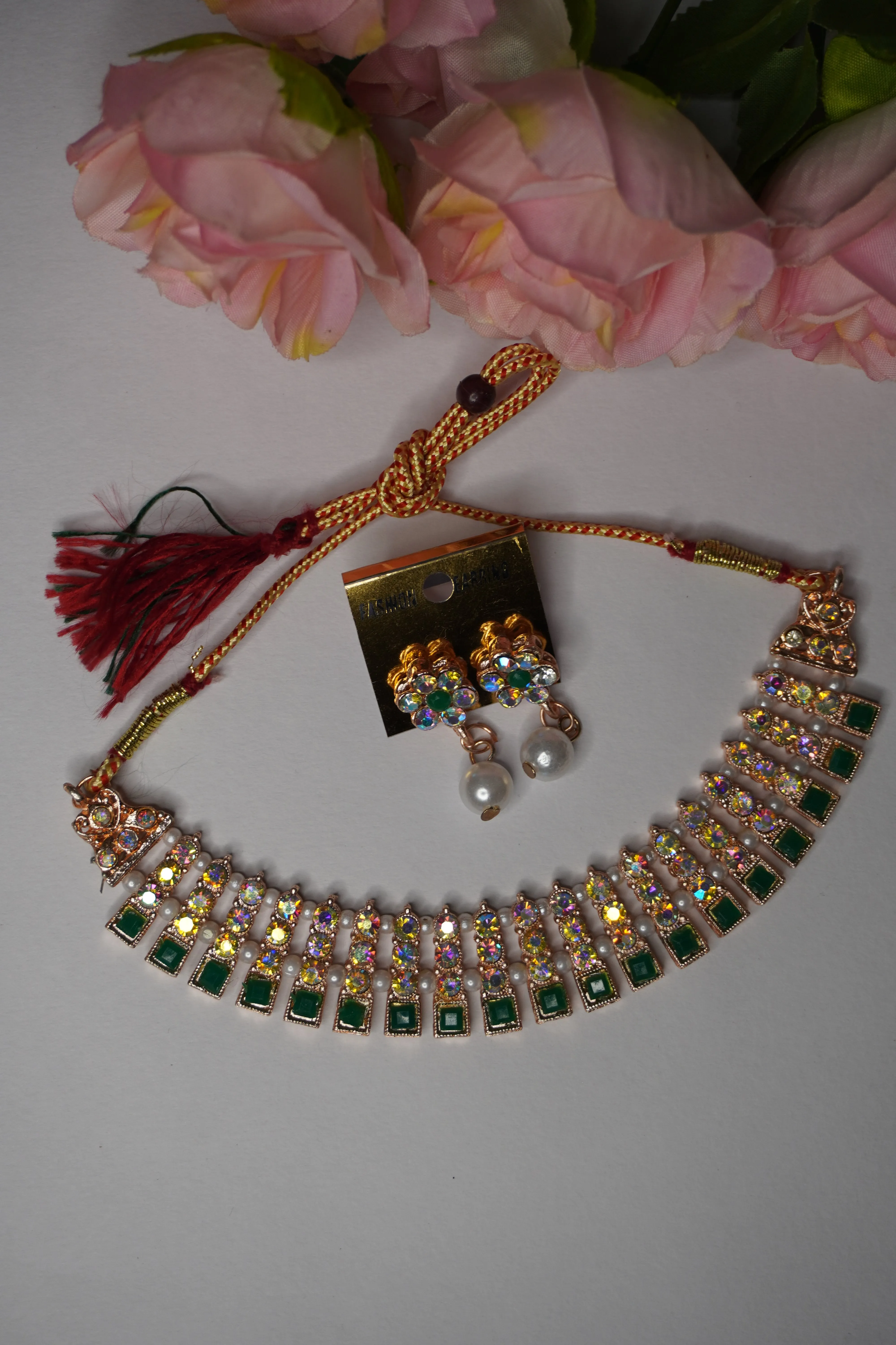 Green Colour Kundan Necklace with Earring