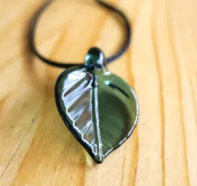 Leaf Pendant Necklace