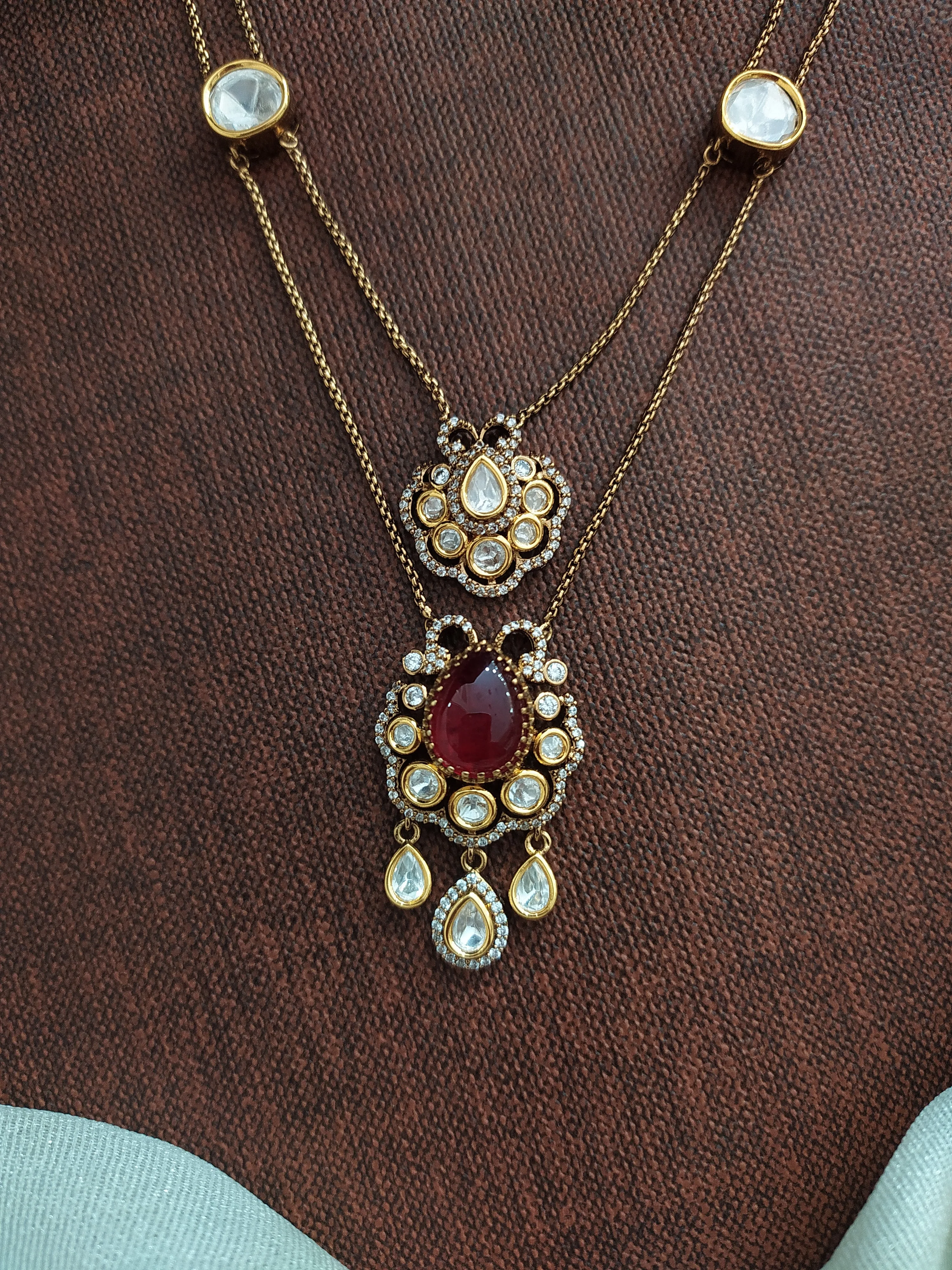 Modern Kundan Necklace Set