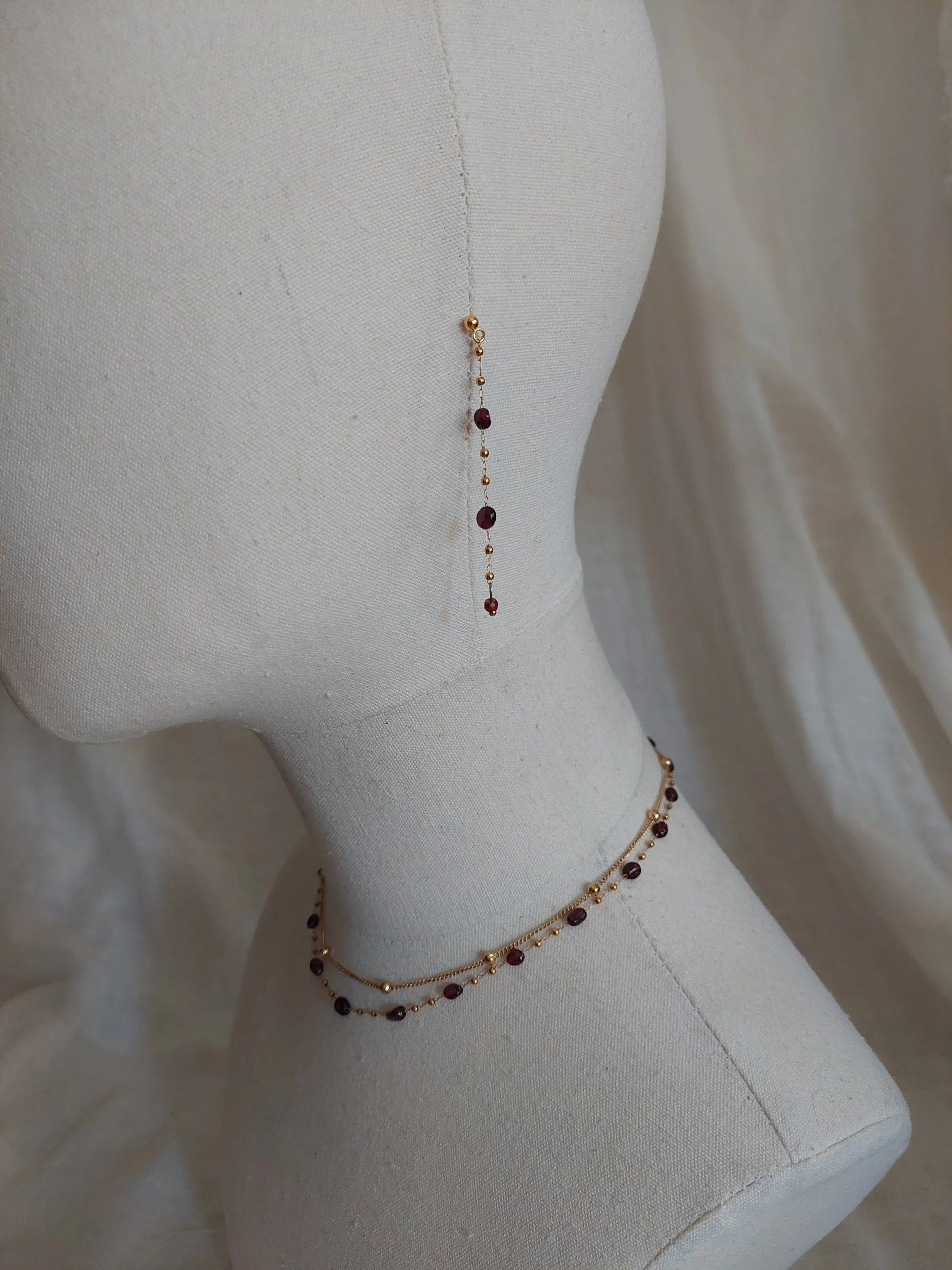 Natural garnet jewelry set with 18 K gold plated stainless steel parts