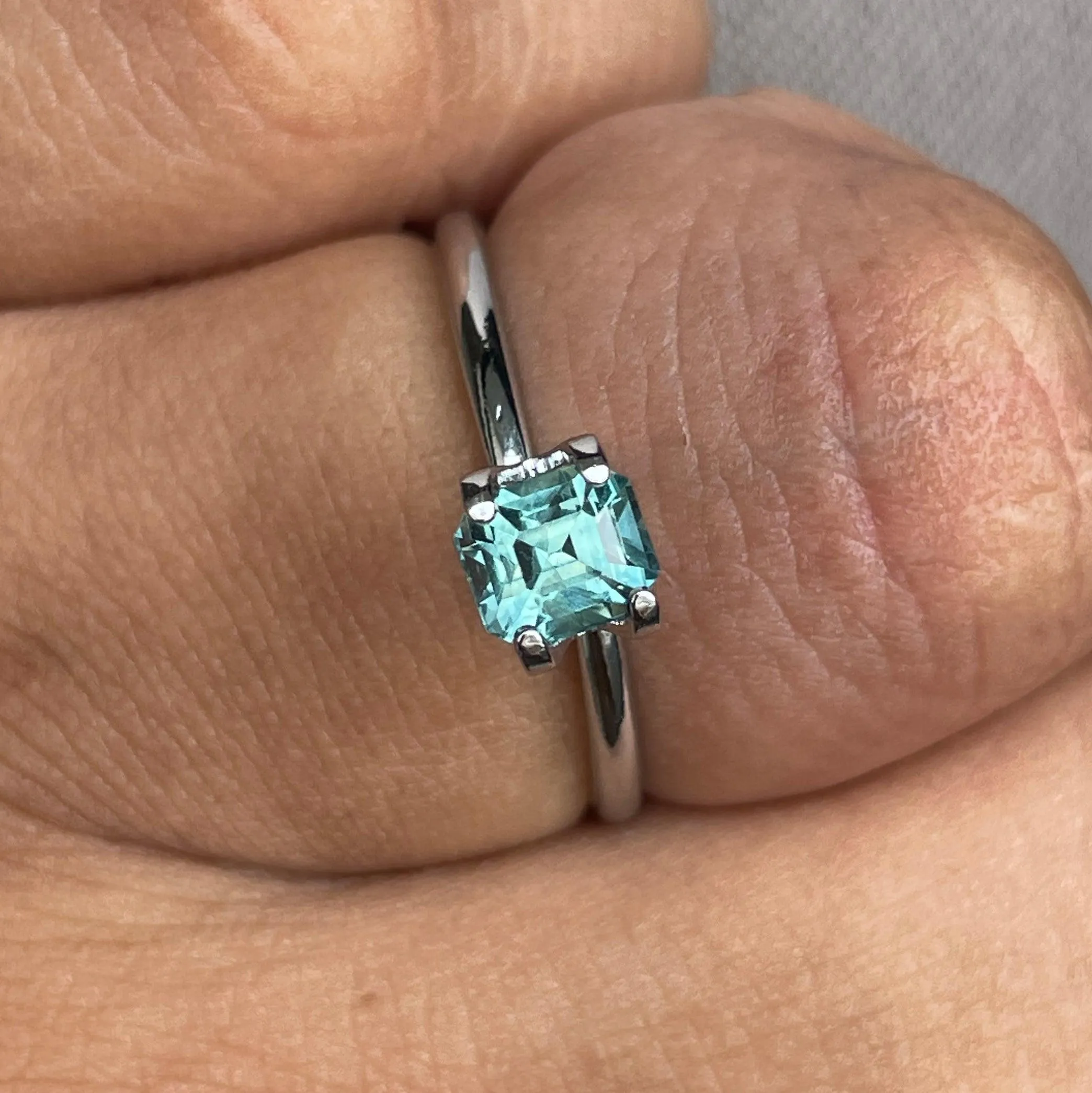 Natural heated asscher Teal Bluish Green Sapphire 1.02 carats