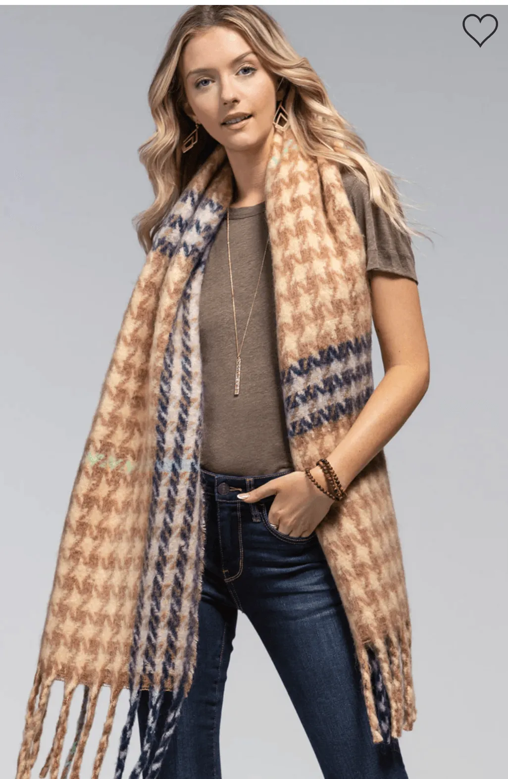 Oversized extremely cuddly soft squarescarf in fall colors