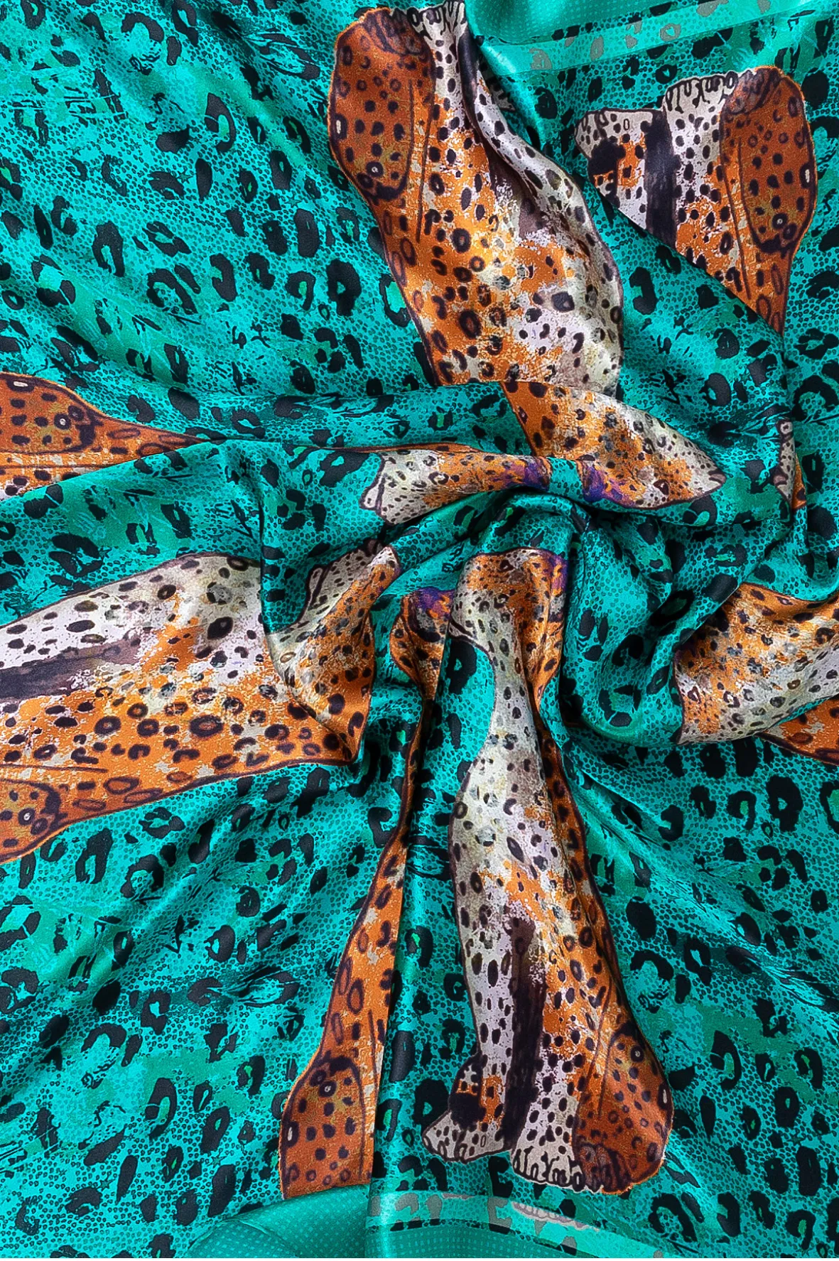 Square Scarf / "Staring Leopard"