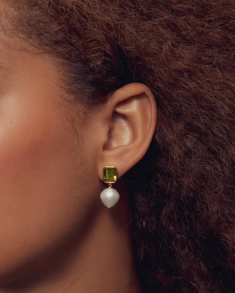 The Peridot Pearl Studs