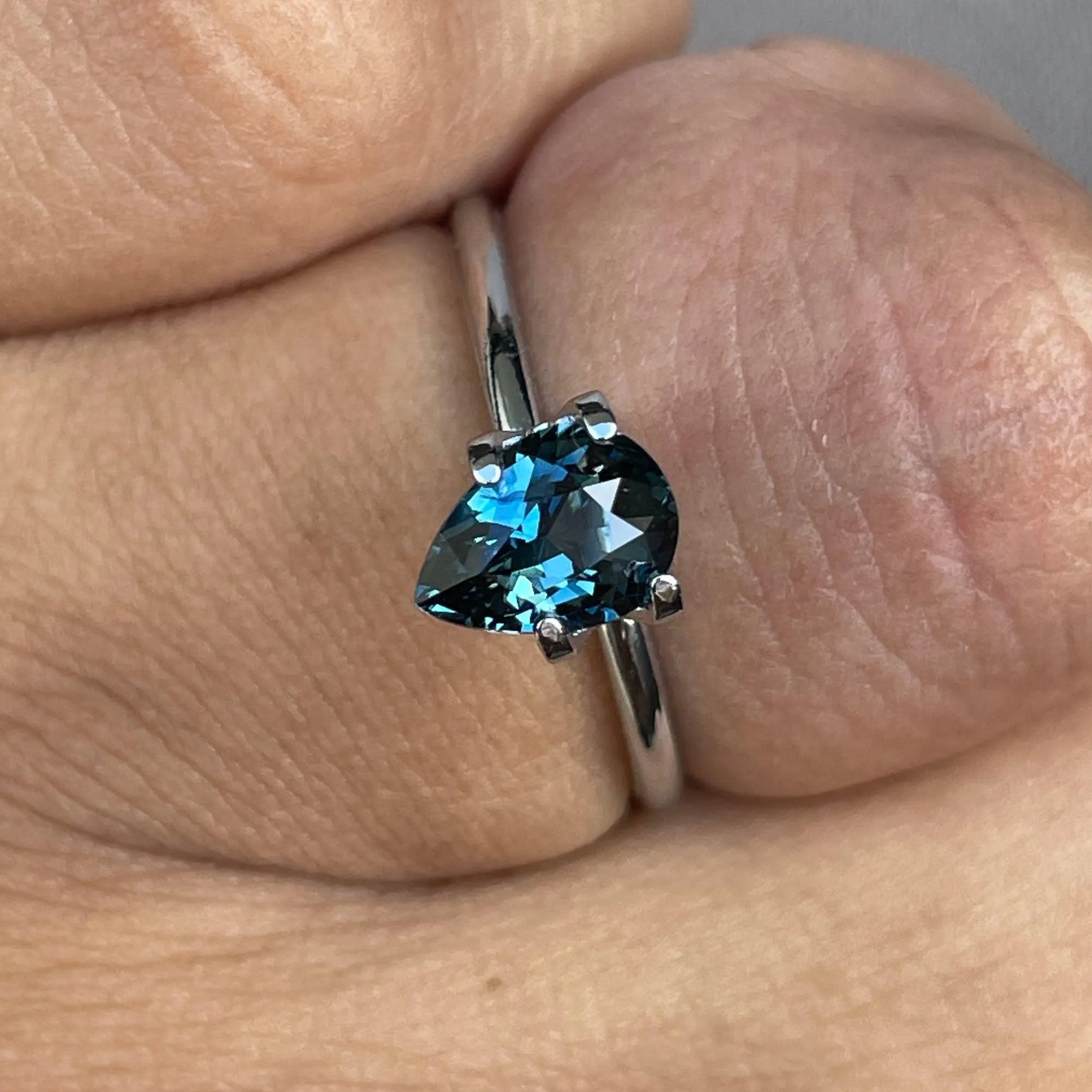 This 1.29 crt Teal Sapphire is well cut to bring out the best colour and lustre, and has a perfect colour blend.