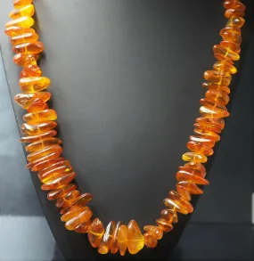 VINTAGE Natural Authentic Orange AMBER Necklace Strand with Graduating Stones